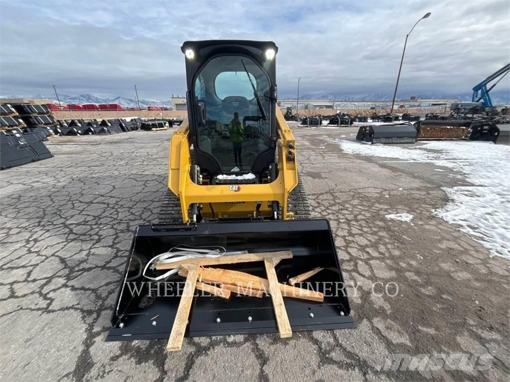 CAT 239D3 C3H2 Гусеничні вантажники