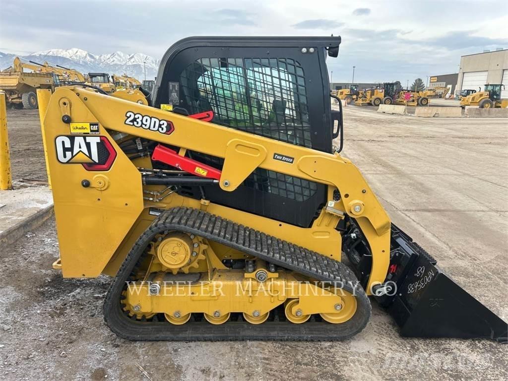 CAT 239D3 C3H2 Гусеничні вантажники