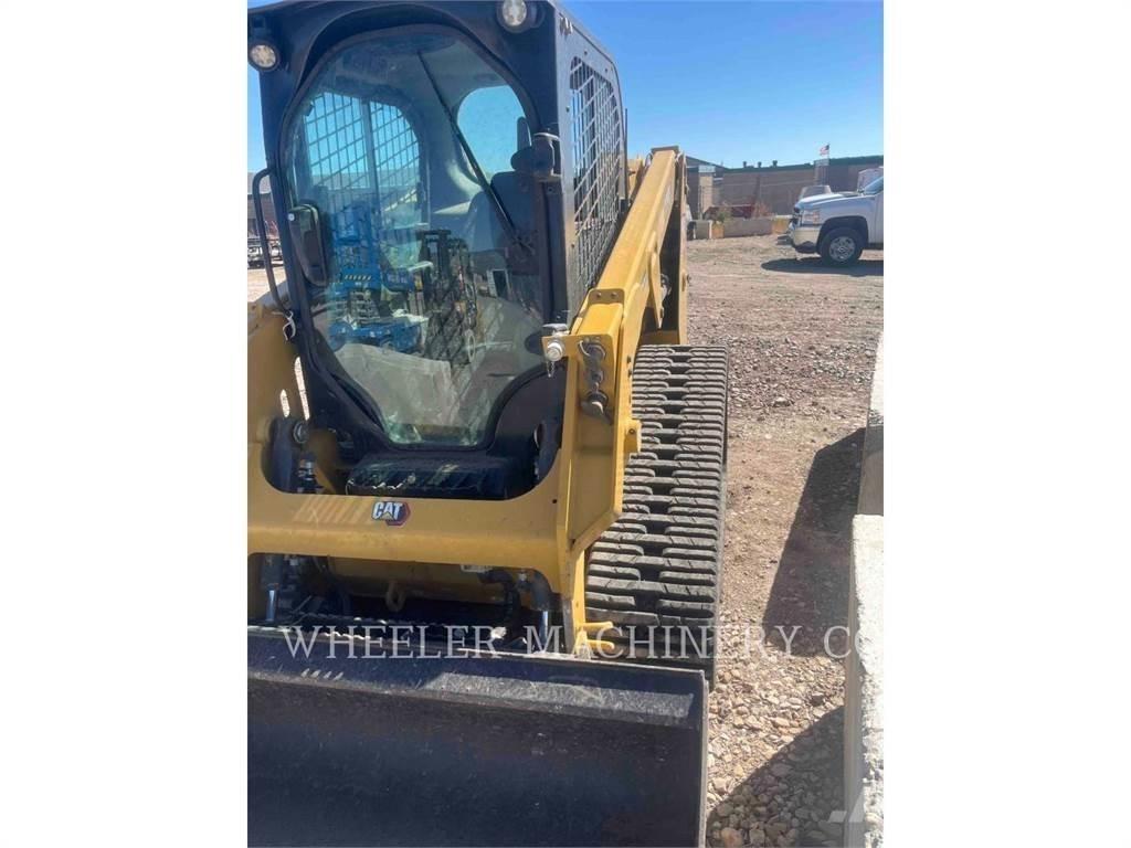 CAT 239D3 C3H2 Гусеничні вантажники
