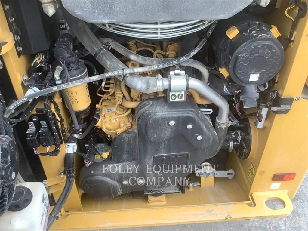 CAT 239D3STD2C Міні-навантажувачі