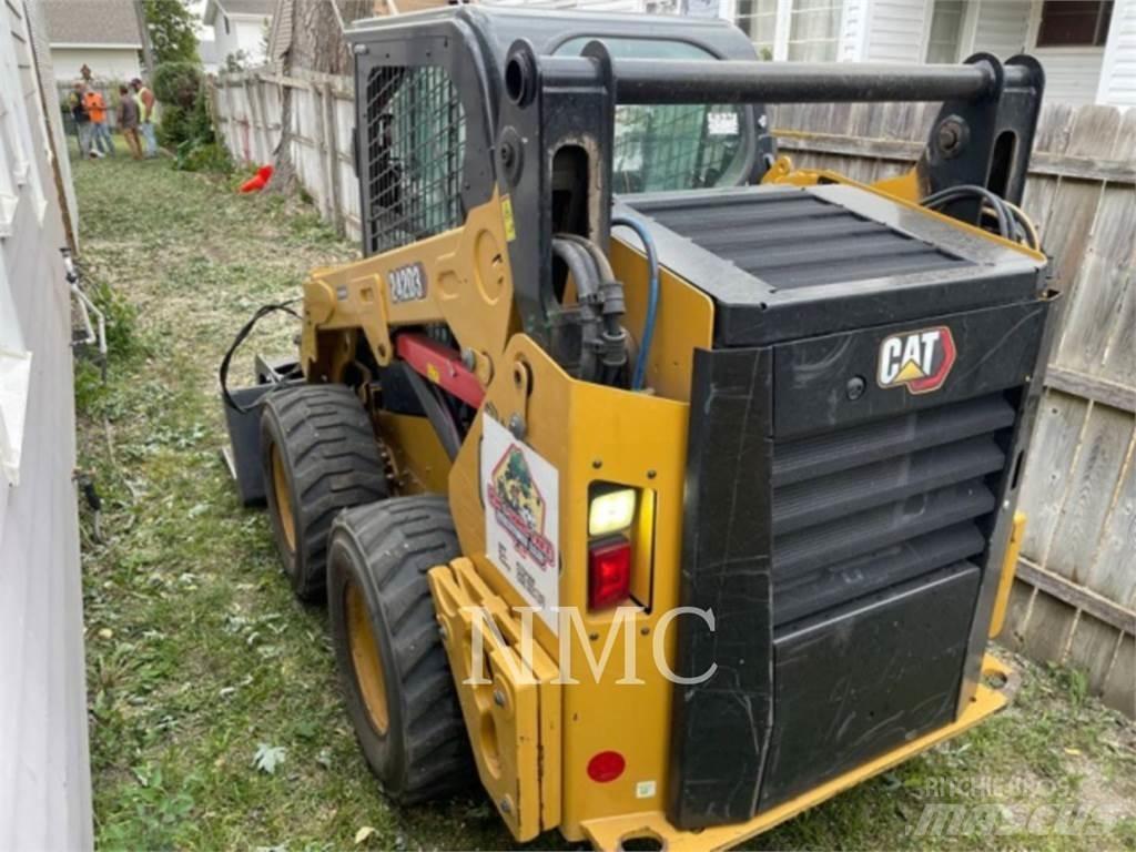 CAT 242D3 Міні-навантажувачі