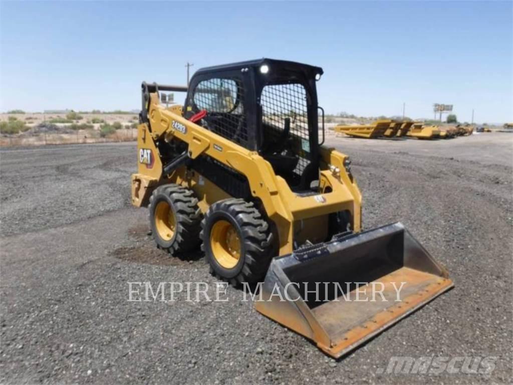 CAT 242D3 Міні-навантажувачі
