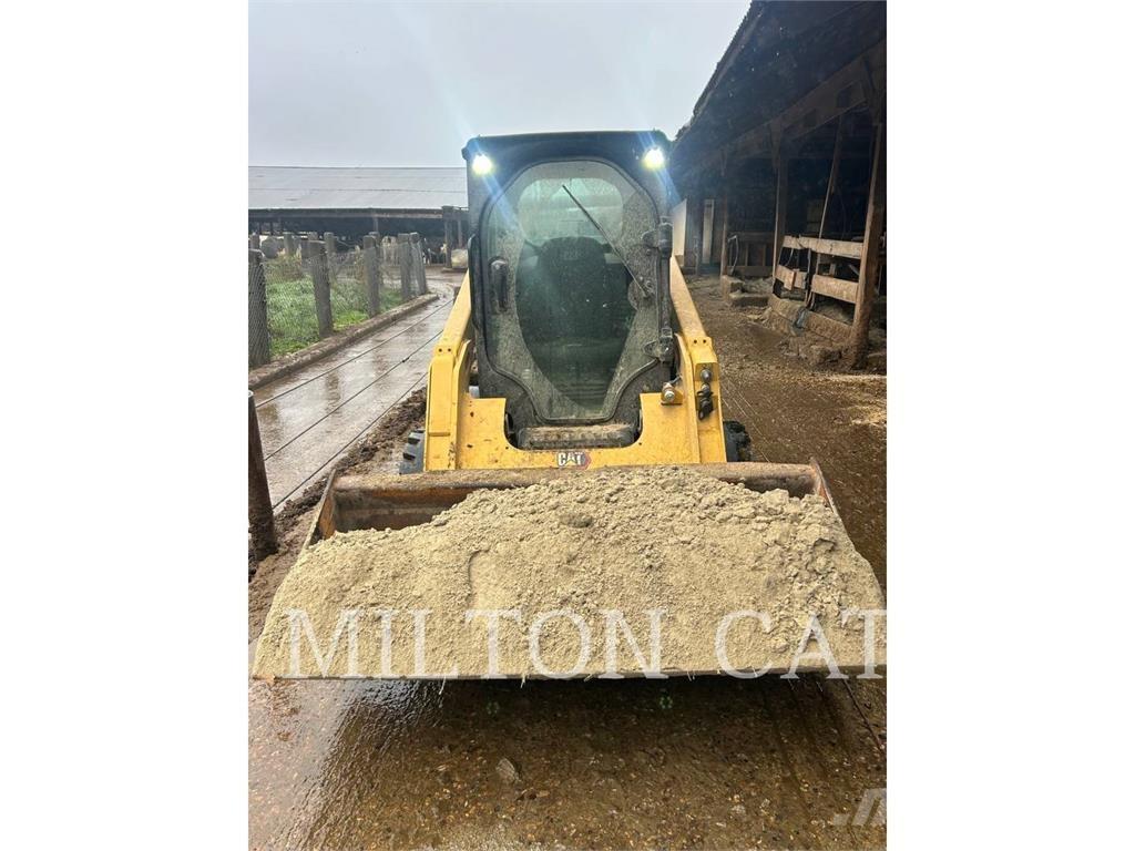 CAT 242D3 Міні-навантажувачі