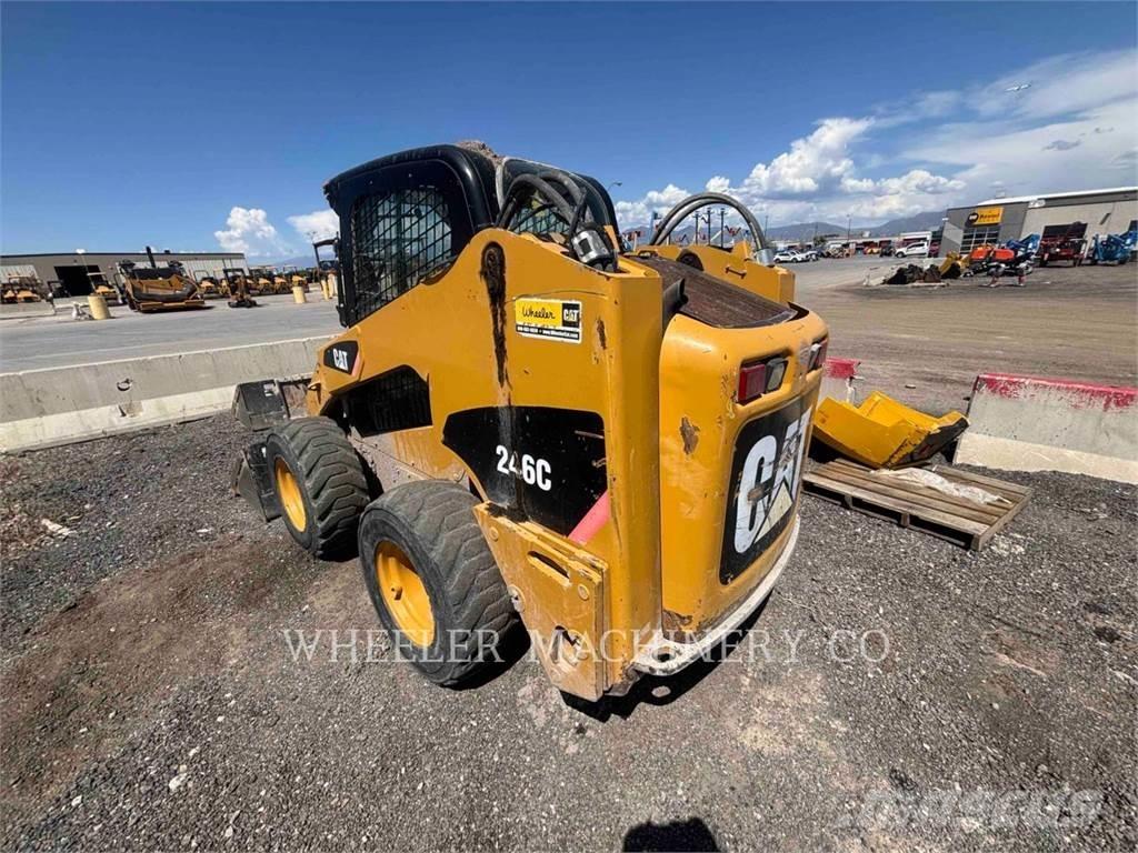 CAT 246C C3-S2 Міні-навантажувачі