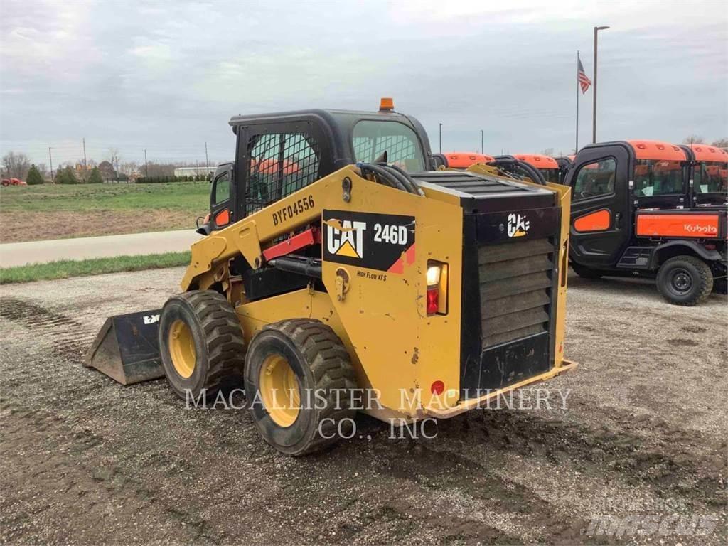 CAT 246D Міні-навантажувачі