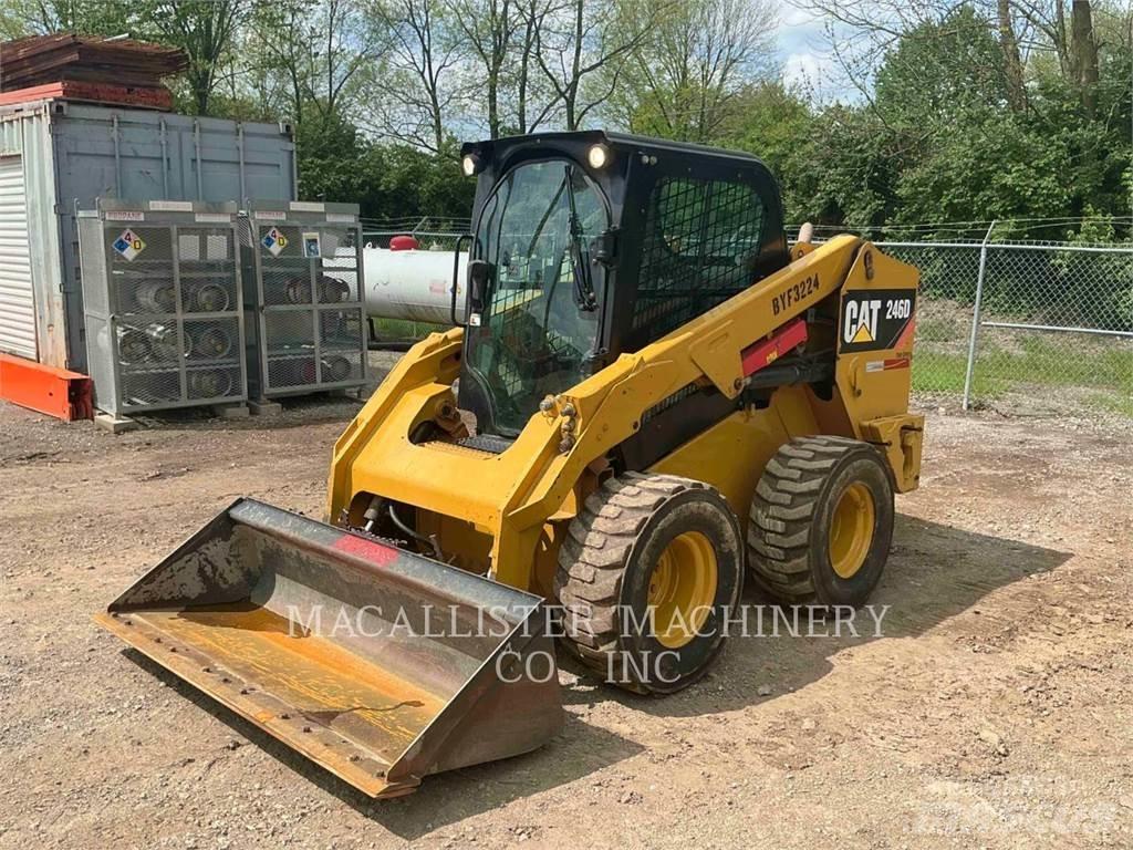 CAT 246D Міні-навантажувачі