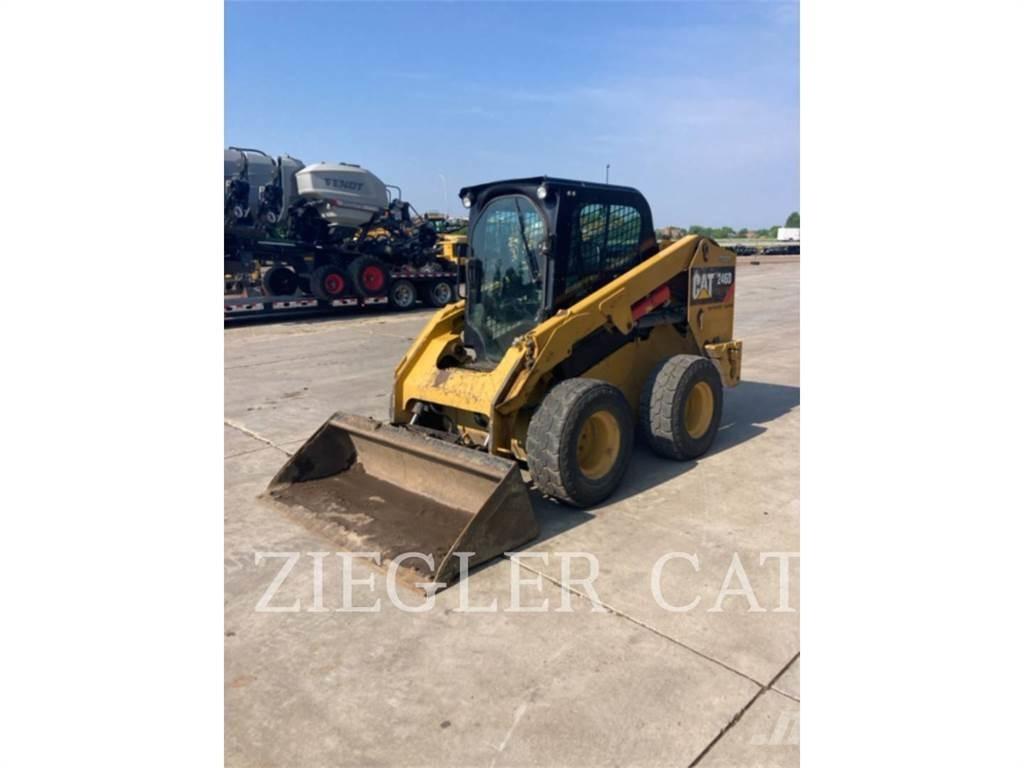 CAT 246D Міні-навантажувачі