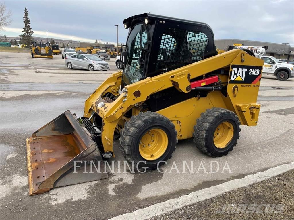 CAT 246D Міні-навантажувачі