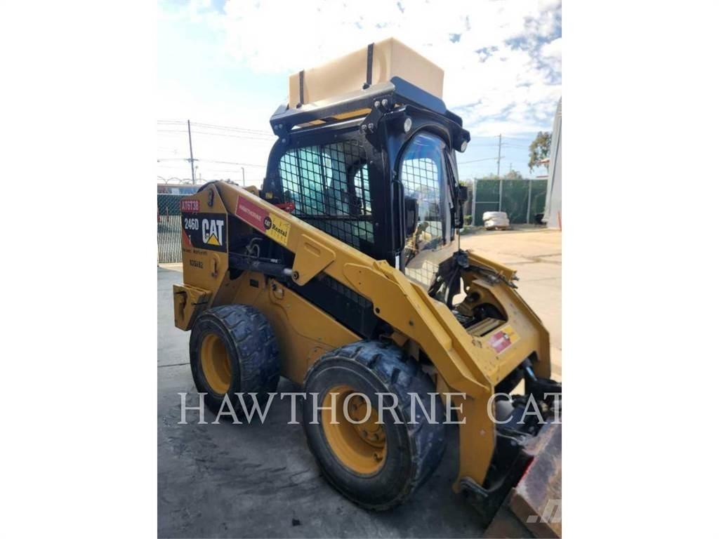 CAT 246D Міні-навантажувачі