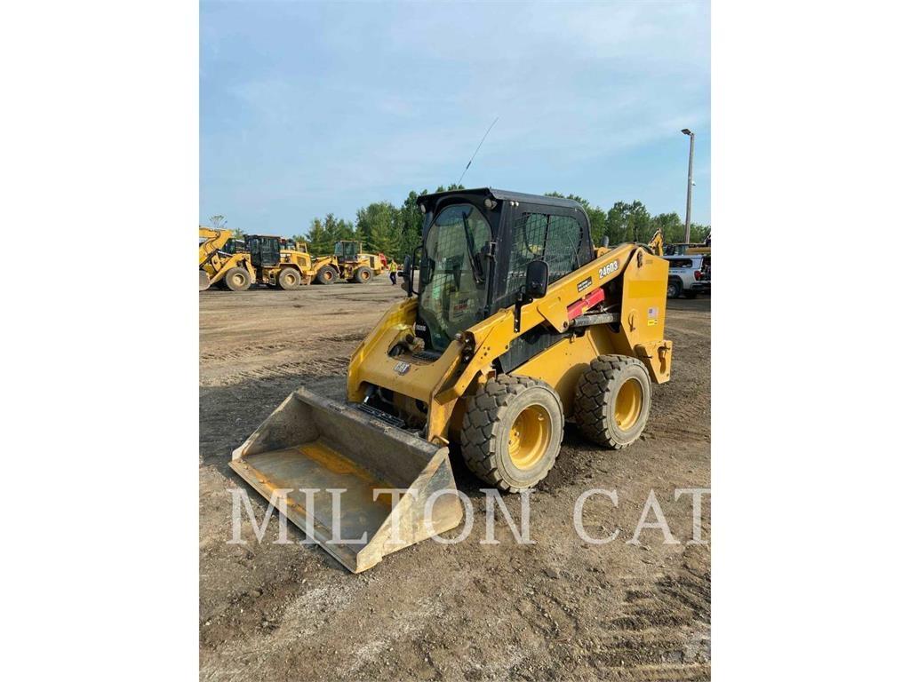 CAT 246D 3 Міні-навантажувачі