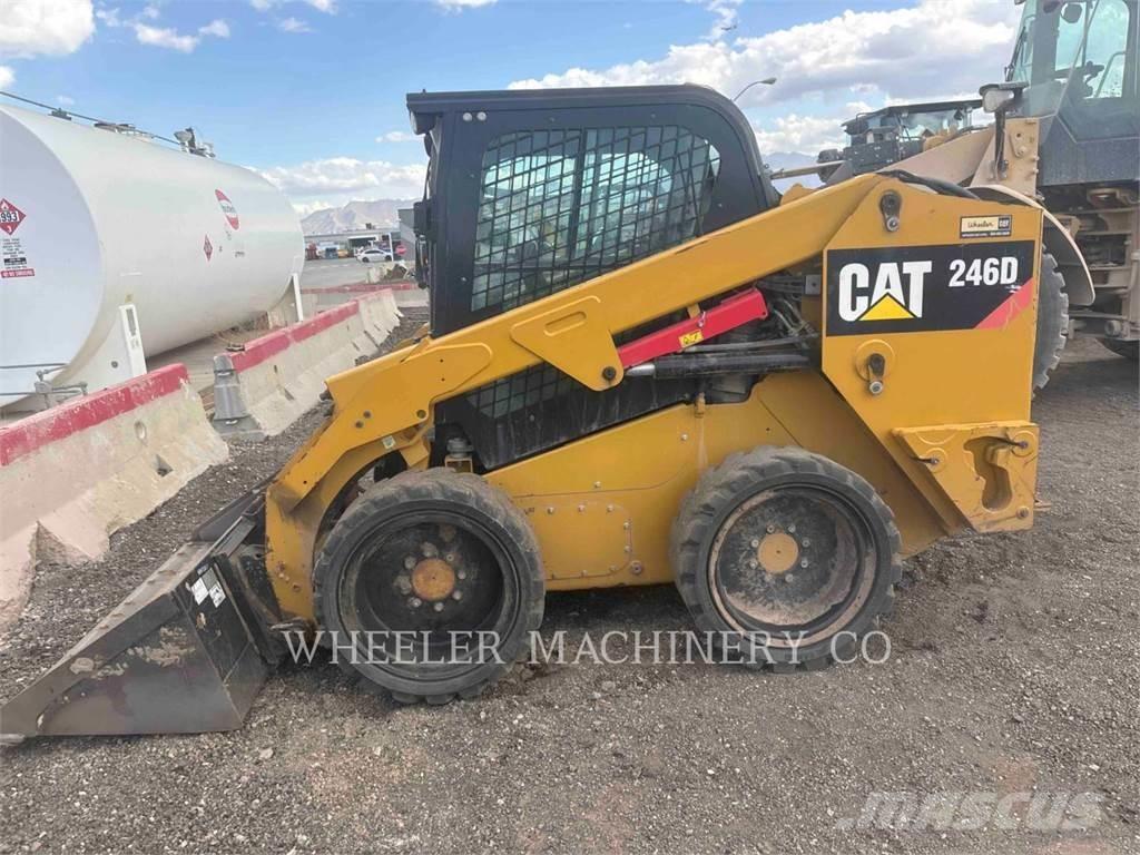 CAT 246D C3-H2 Міні-навантажувачі