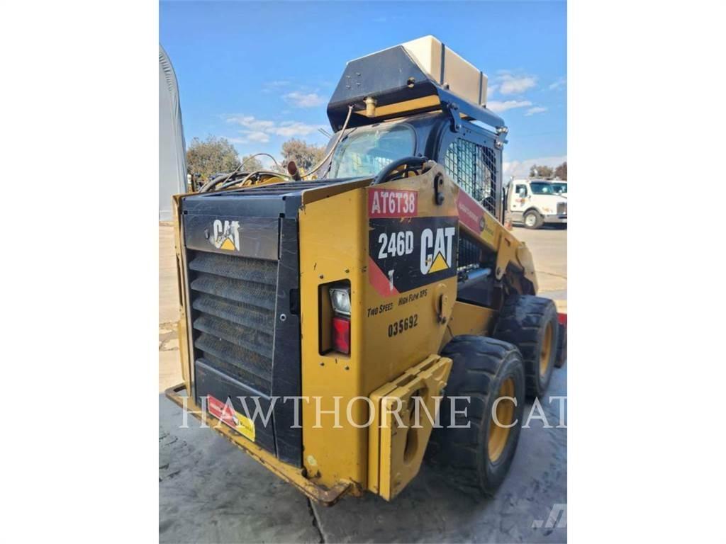 CAT 246D CBHF Міні-навантажувачі