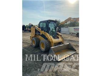 CAT 246D3 Міні-навантажувачі