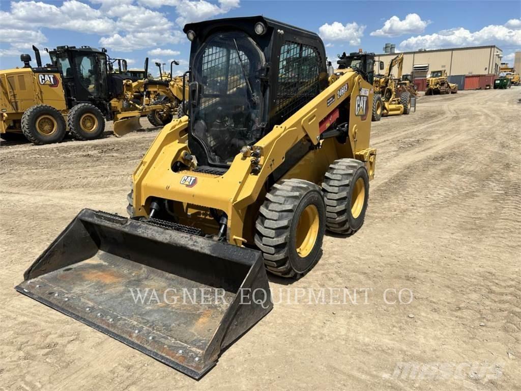 CAT 246D3 Міні-навантажувачі
