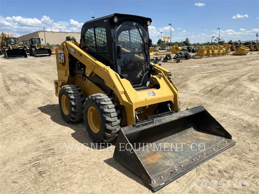 CAT 246D3 Міні-навантажувачі