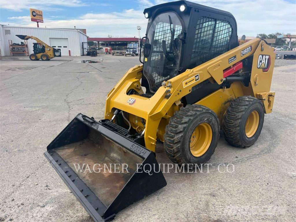 CAT 246D3 Міні-навантажувачі