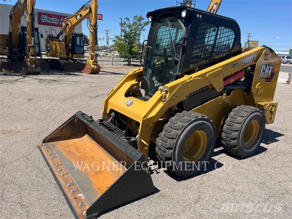 CAT 246D3 Міні-навантажувачі