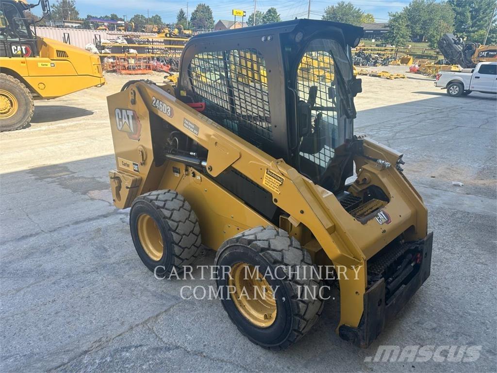 CAT 246D3 Міні-навантажувачі