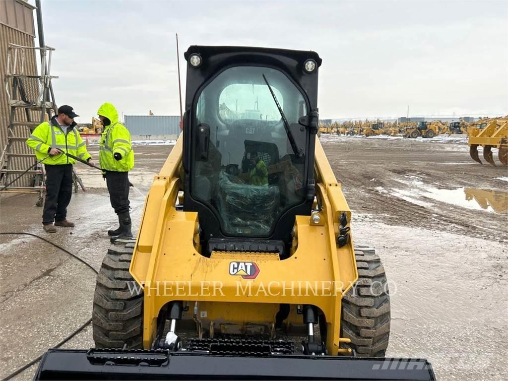 CAT 246D3 C3H2 Міні-навантажувачі