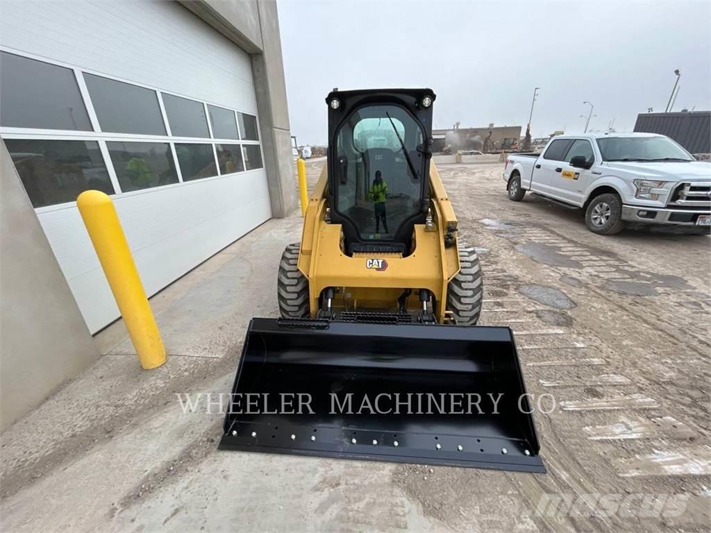 CAT 246D3 C3H2 Міні-навантажувачі