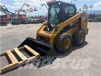 CAT 246D3 C3H2 Міні-навантажувачі