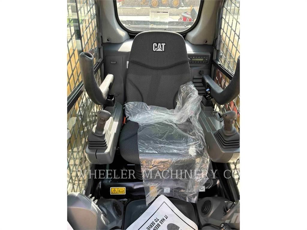 CAT 246D3 C3H2 Міні-навантажувачі