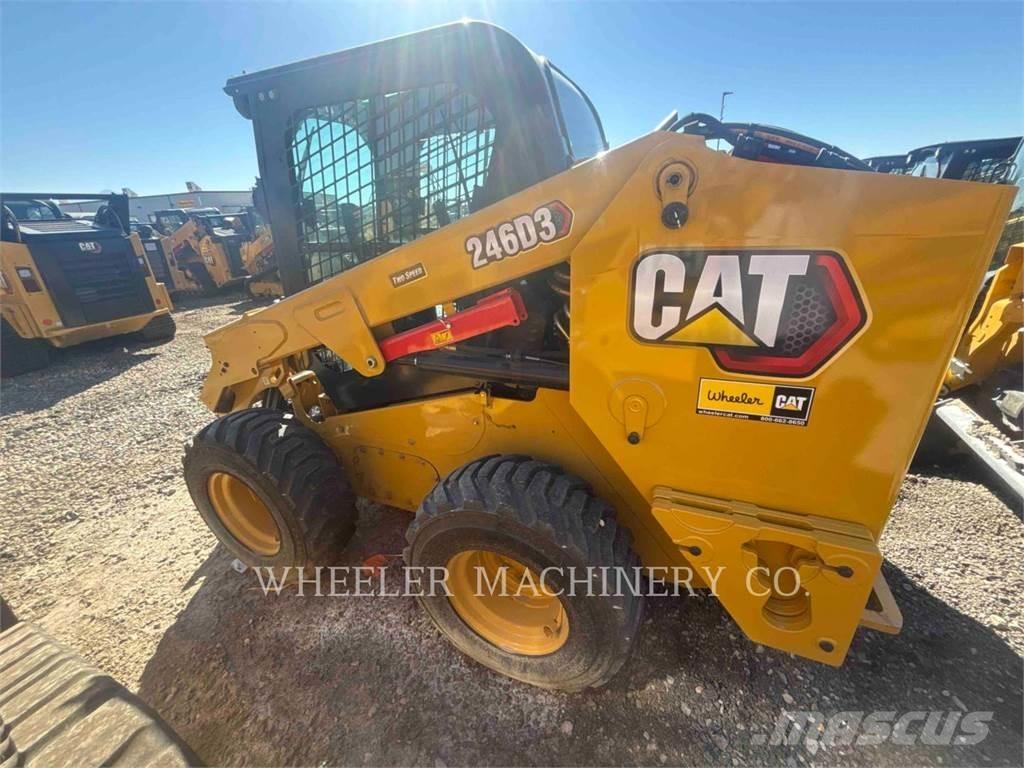 CAT 246D3 C3H2 Міні-навантажувачі