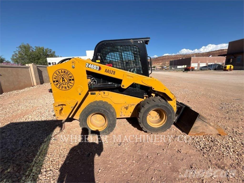 CAT 246D3 C3H2 Міні-навантажувачі
