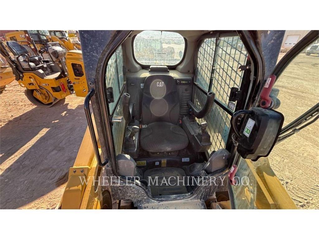 CAT 246D3 C3H2 Міні-навантажувачі