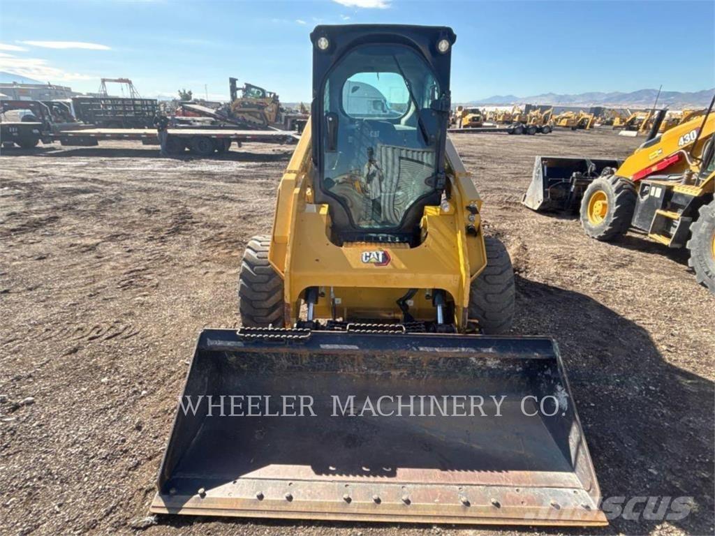 CAT 246D3 C3H2 Міні-навантажувачі