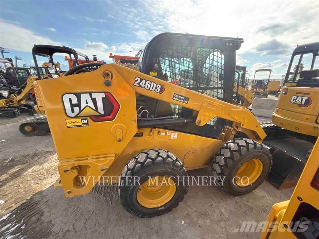CAT 246D3 C3HF Міні-навантажувачі