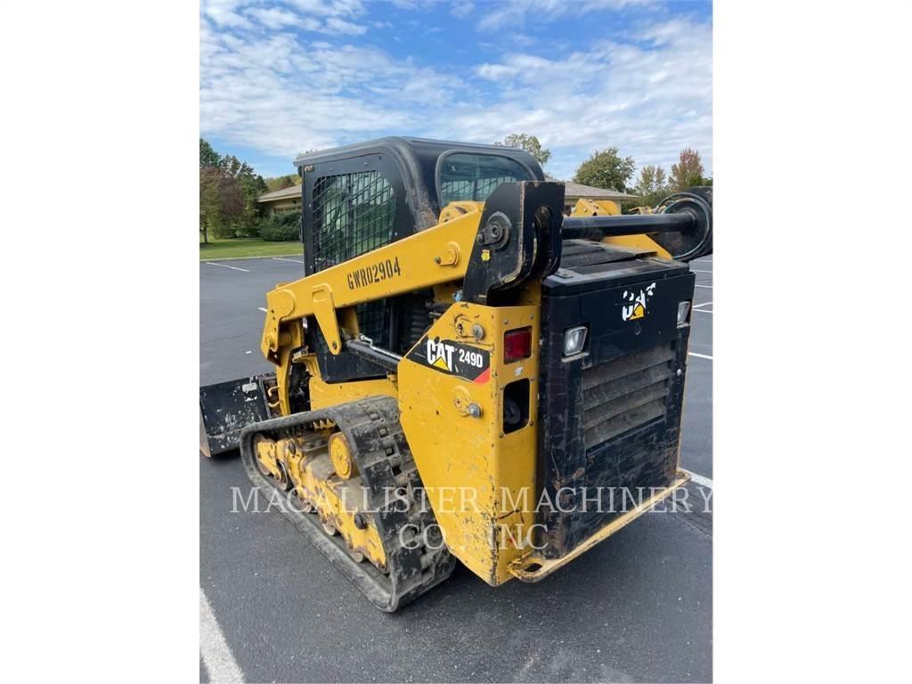 CAT 249D Гусеничні вантажники