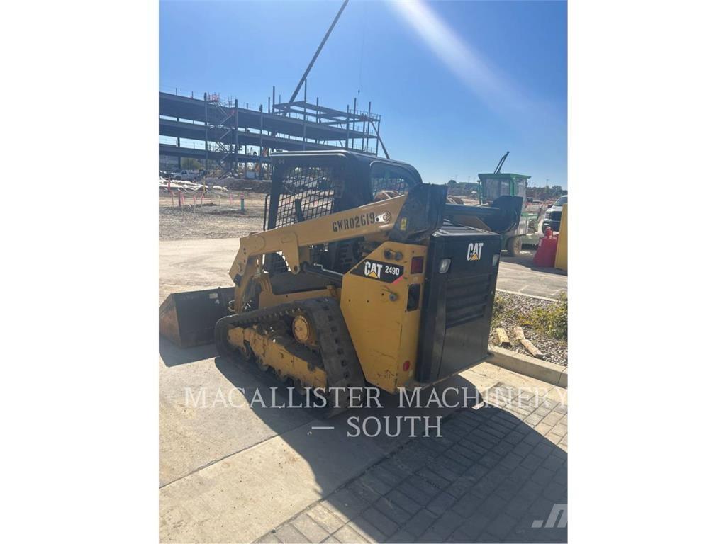 CAT 249D Гусеничні вантажники