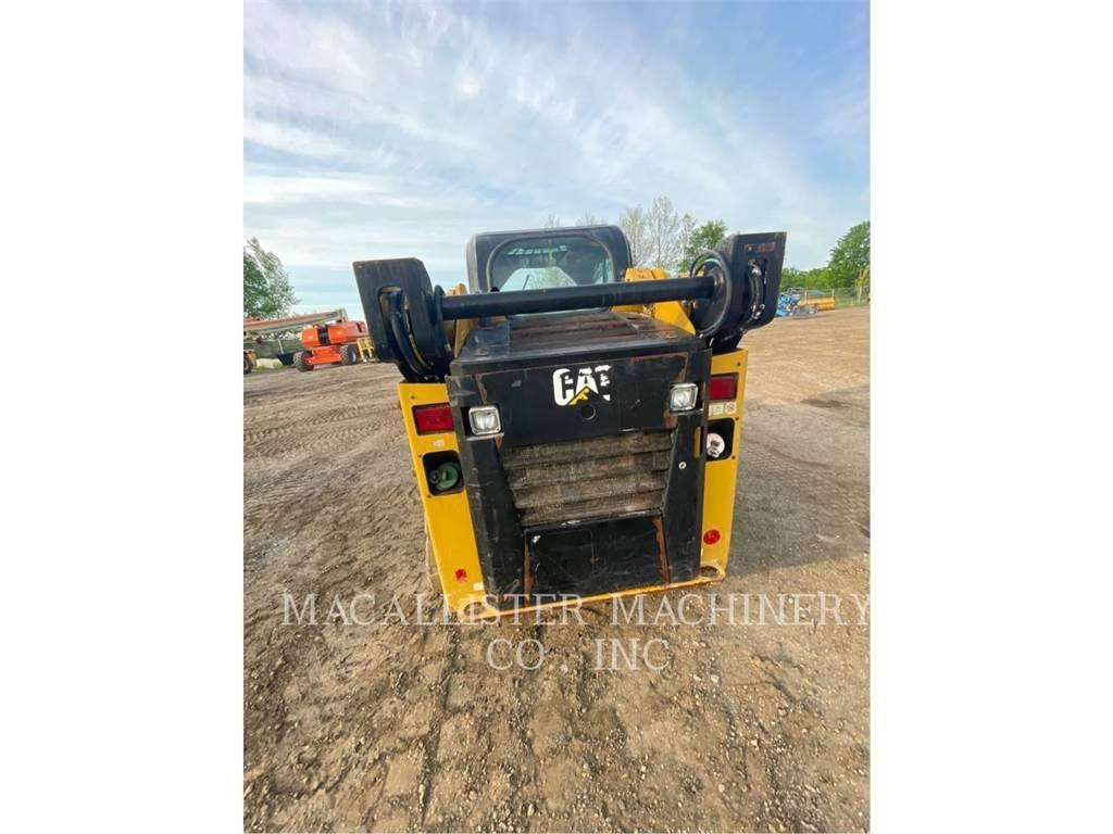 CAT 249D Гусеничні вантажники