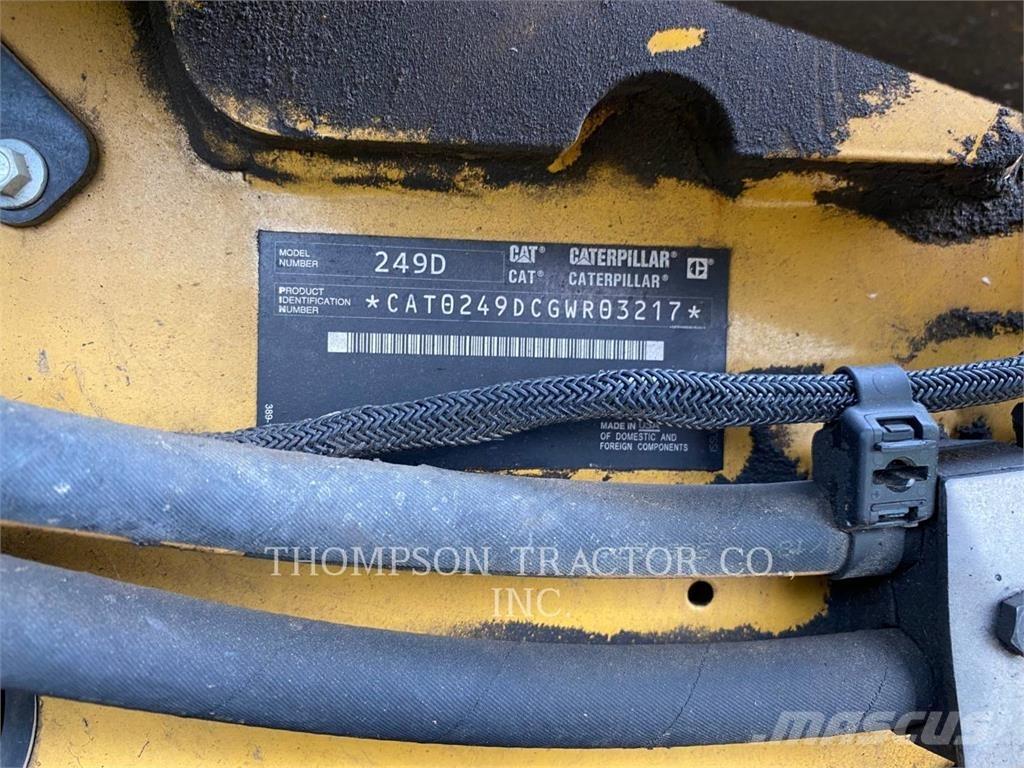 CAT 249D Гусеничні вантажники