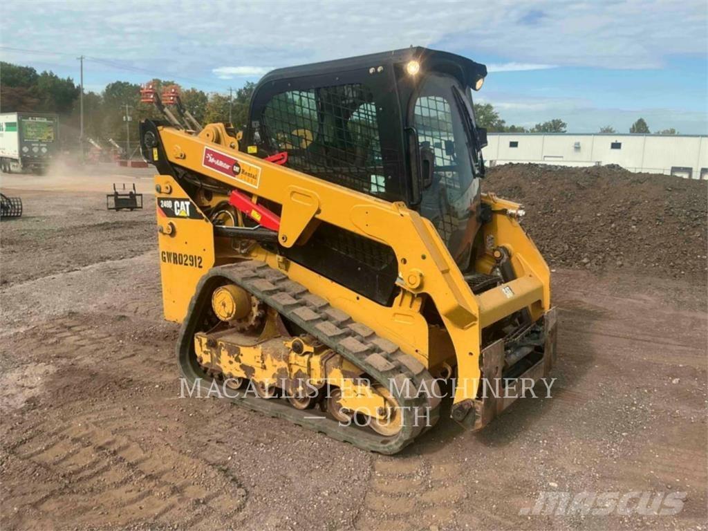 CAT 249D Гусеничні вантажники