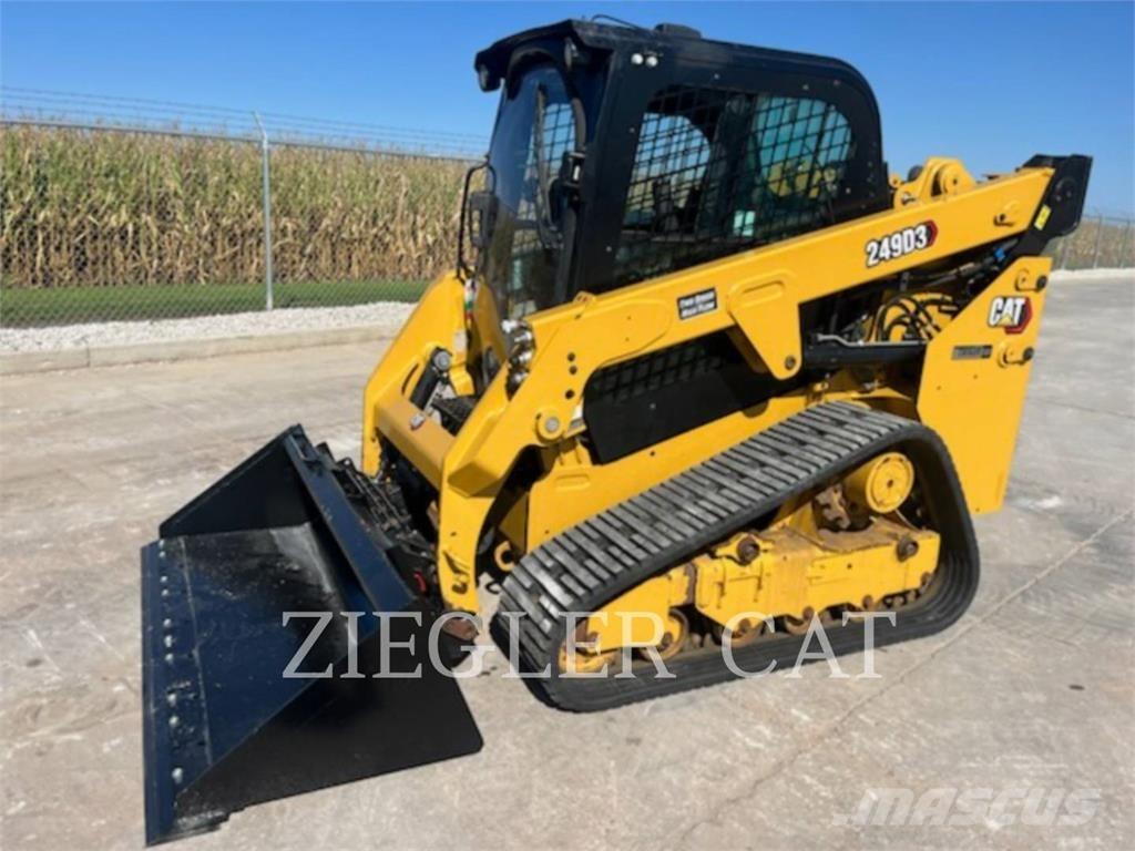 CAT 249D3 Гусеничні вантажники
