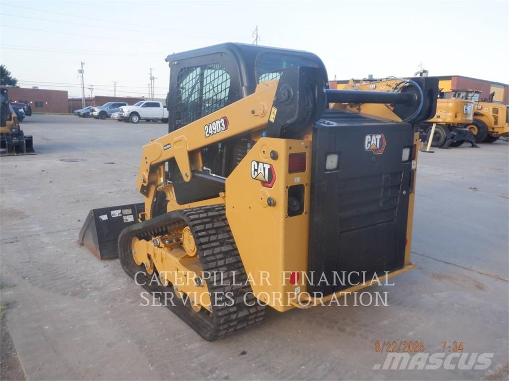 CAT 249D3 Гусеничні вантажники
