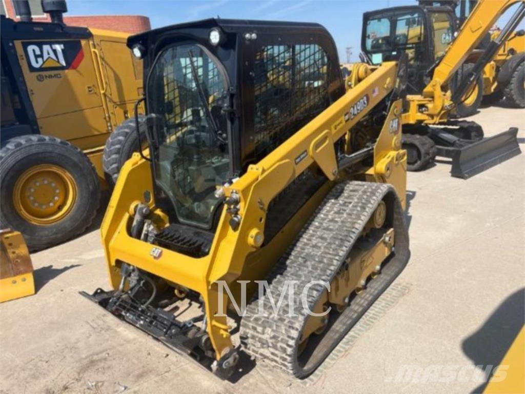 CAT 249D3 Гусеничні вантажники