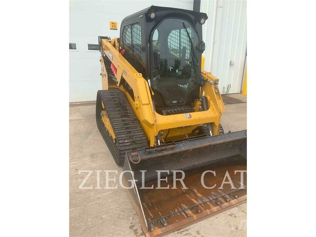 CAT 249D3 Гусеничні вантажники
