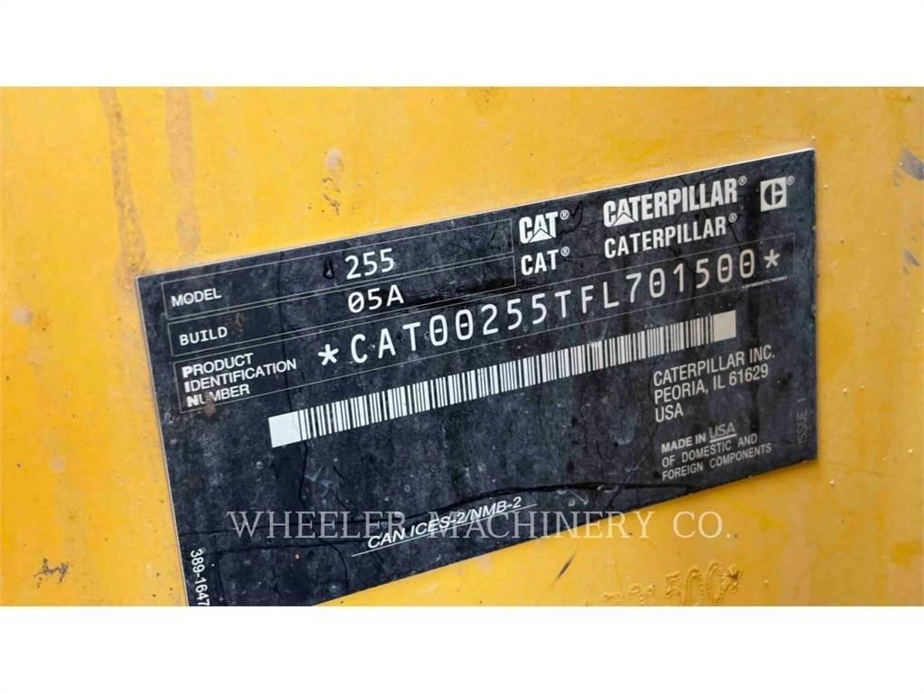 CAT 255 C3HF Гусеничні вантажники