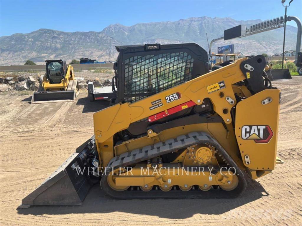 CAT 255 C3HF Гусеничні вантажники