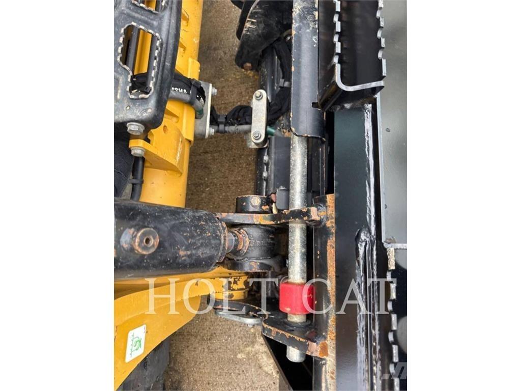 CAT 255 CAB Міні-навантажувачі
