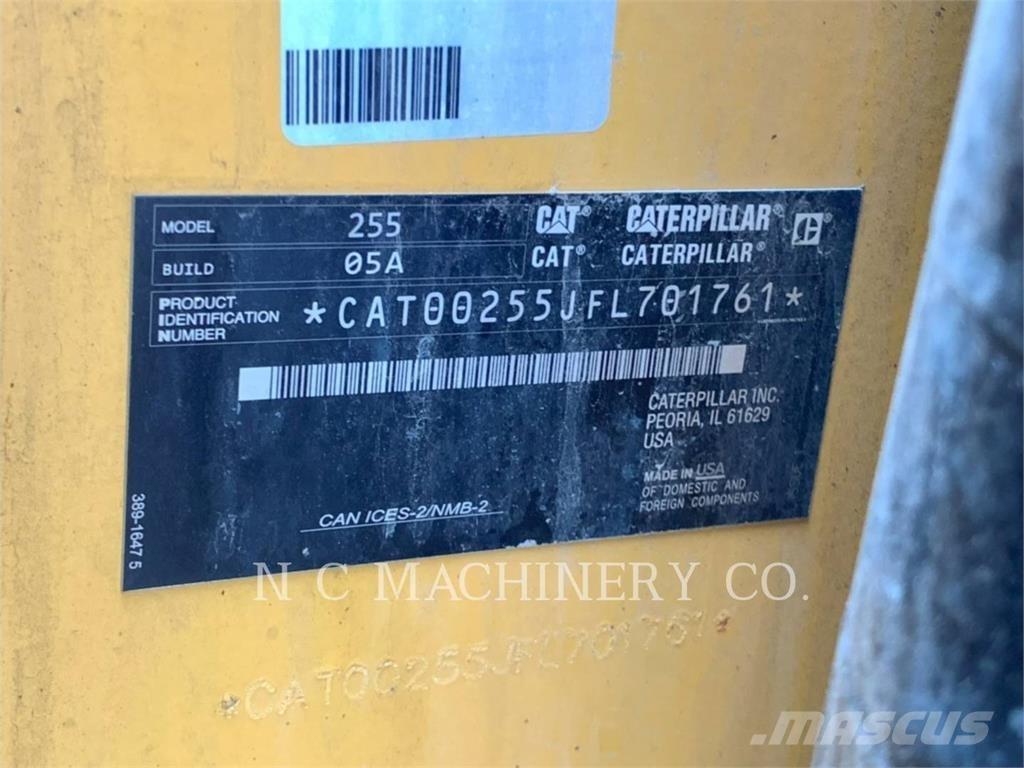 CAT 255 HP3CB Міні-навантажувачі