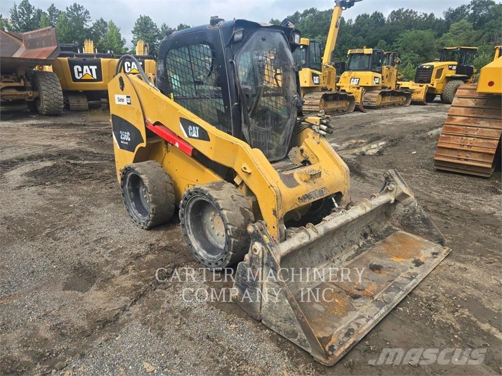 CAT 256C Міні-навантажувачі
