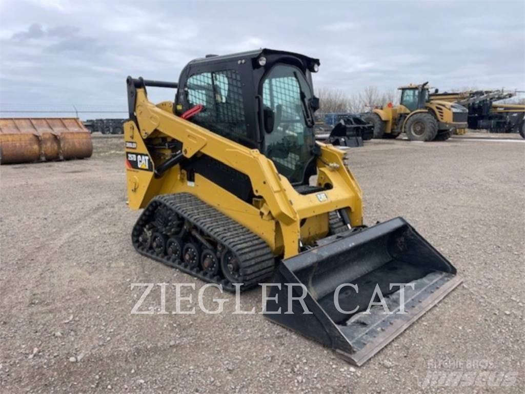 CAT 257D Гусеничні вантажники