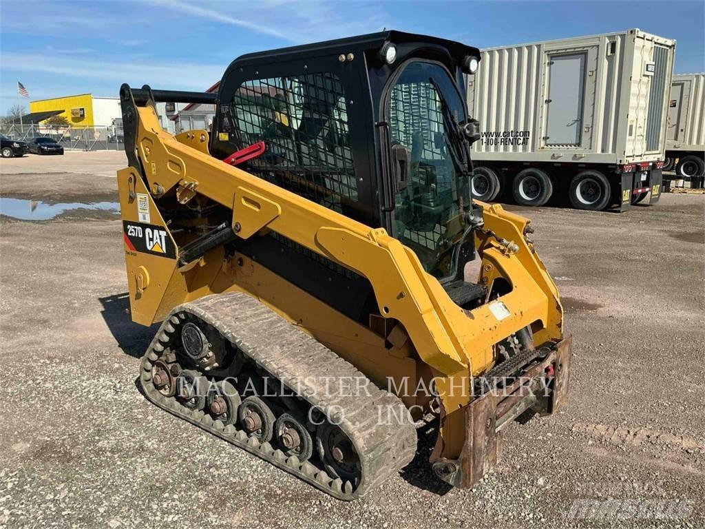 CAT 257D Гусеничні вантажники