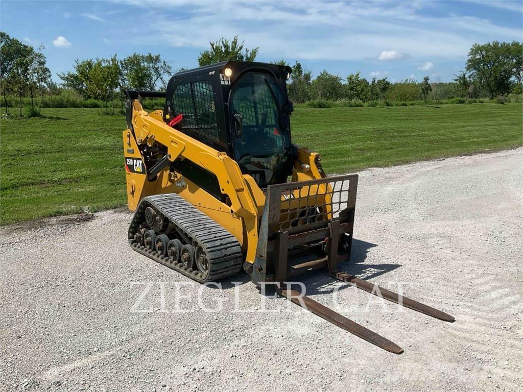 CAT 257D Гусеничні вантажники