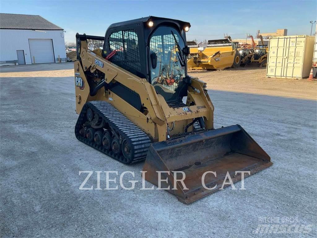 CAT 257D3 Гусеничні вантажники