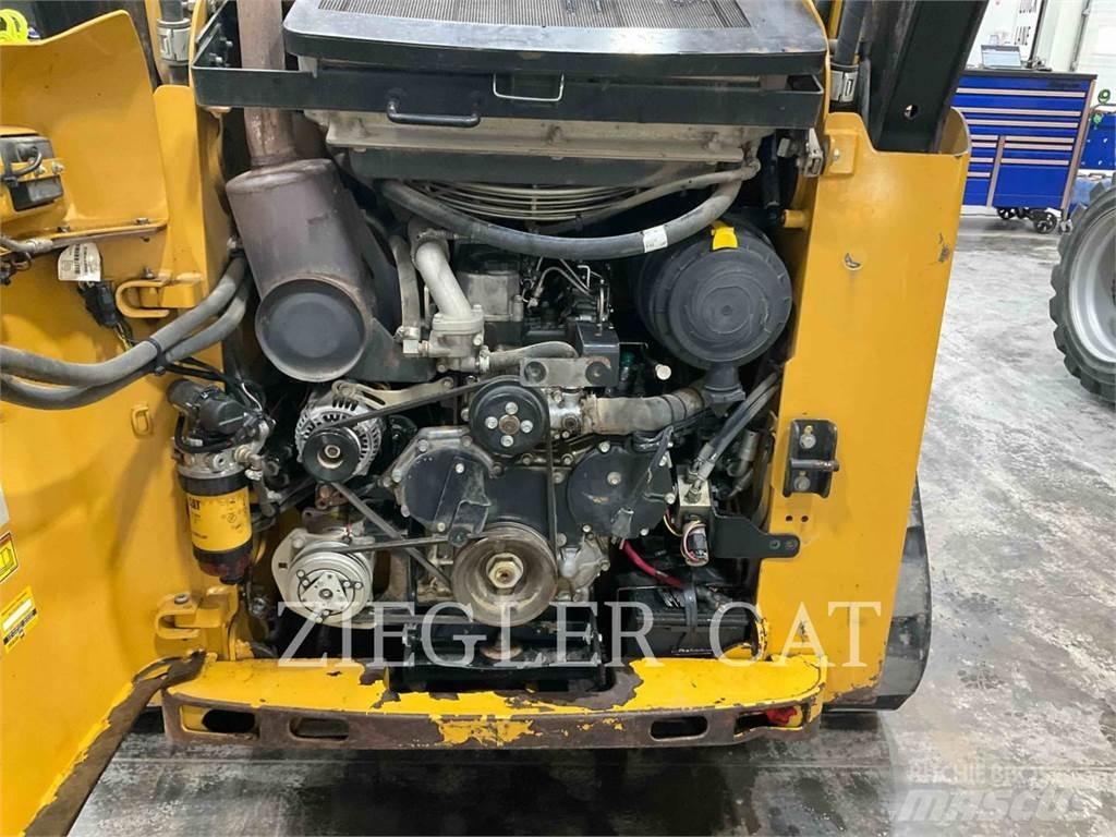 CAT 259B3 Гусеничні вантажники